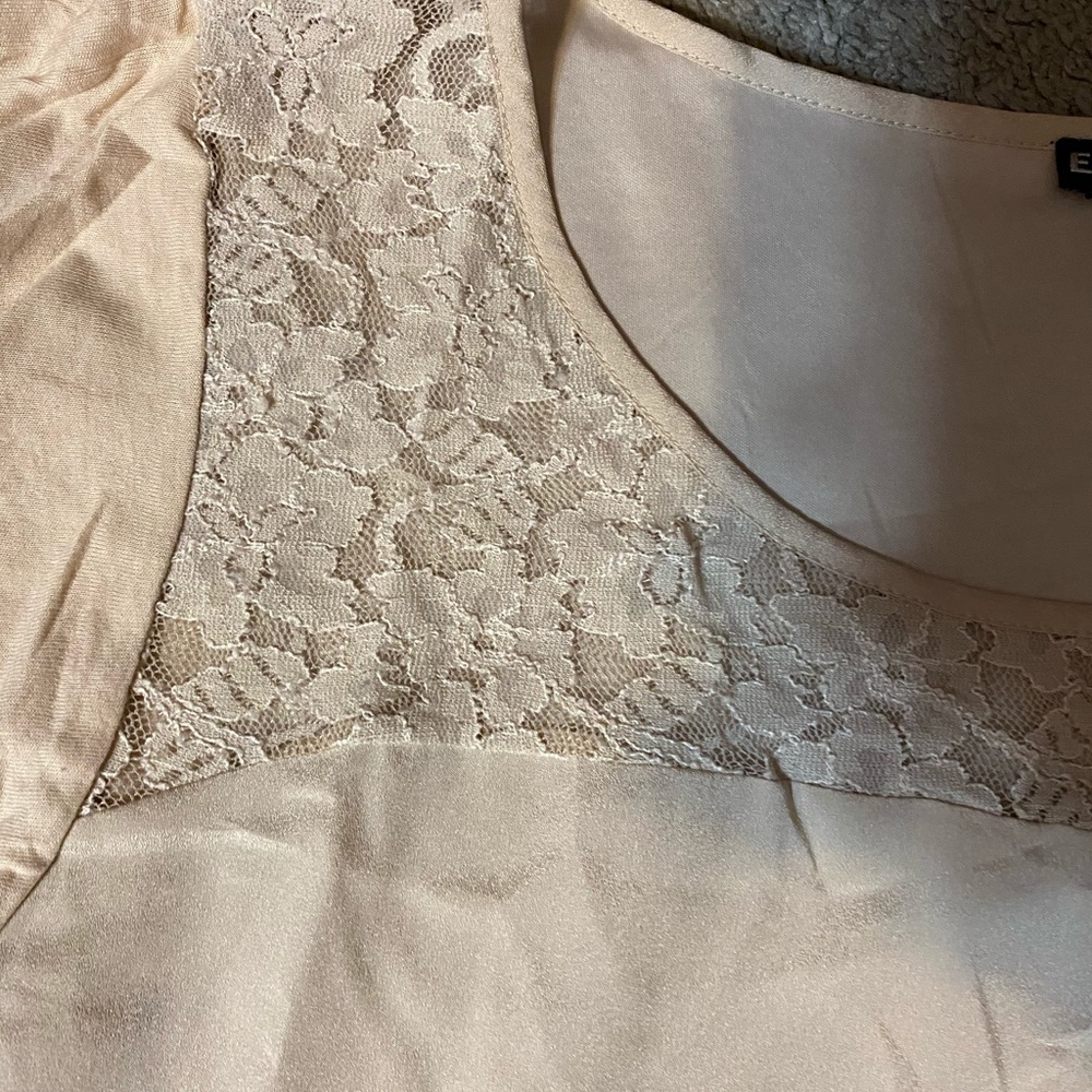 Express Blouse - Picture 2 of 4